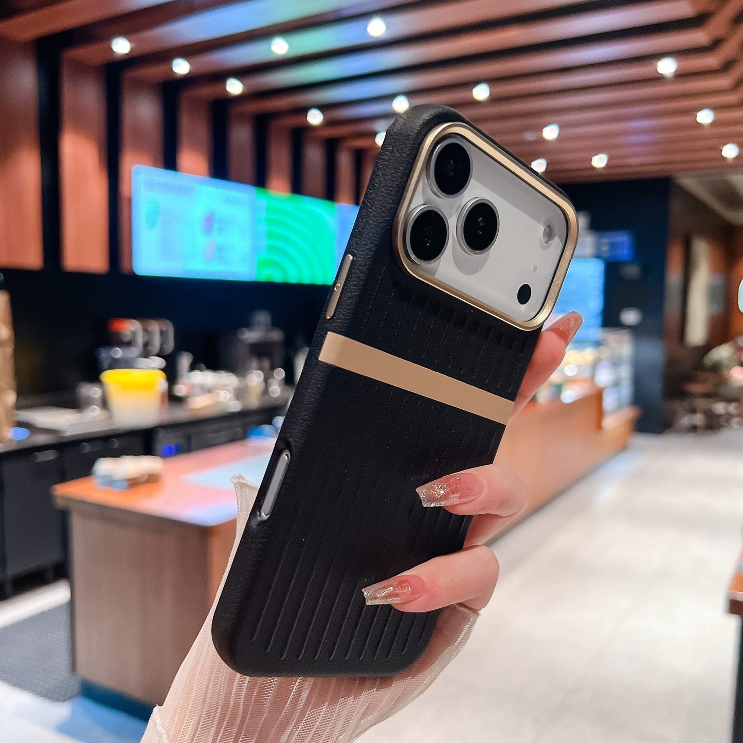 Ridge Band Stripe Hybrid Case