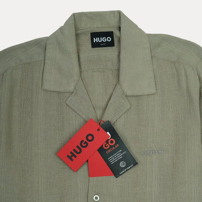 HUGO Effortlessly Chic Slim Fit Linen Short-Sleeve Shirt in Sage Green