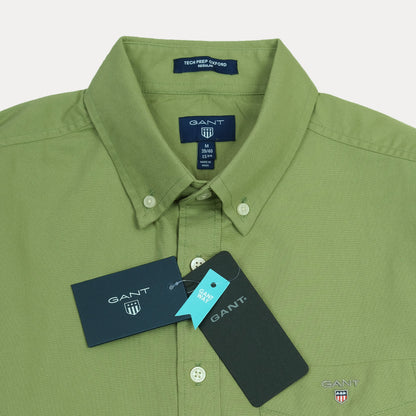GANT Tech Prep Oxford Shirt in Lush Green - Effortlessly Stylish and Versatile