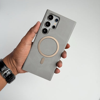 YG | Smooth MagSafe Leather Case