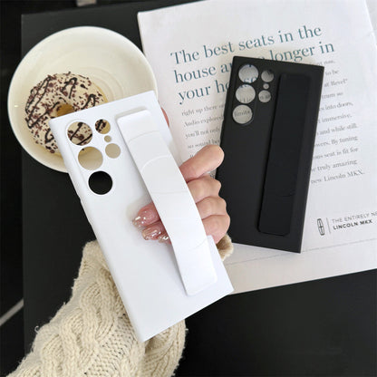 Samsung Galaxy S24 Ultra Hard PC Case with Luxury Elastic Silicone Wrist Strap - Transparent